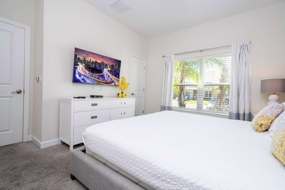 Wonderfull 4Bd W/ Pool @ Champions Gate Resort 8945