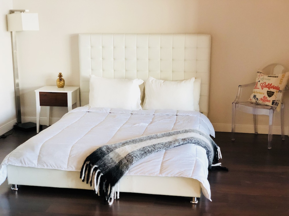 New Lyfe Finest Luxury Apartment