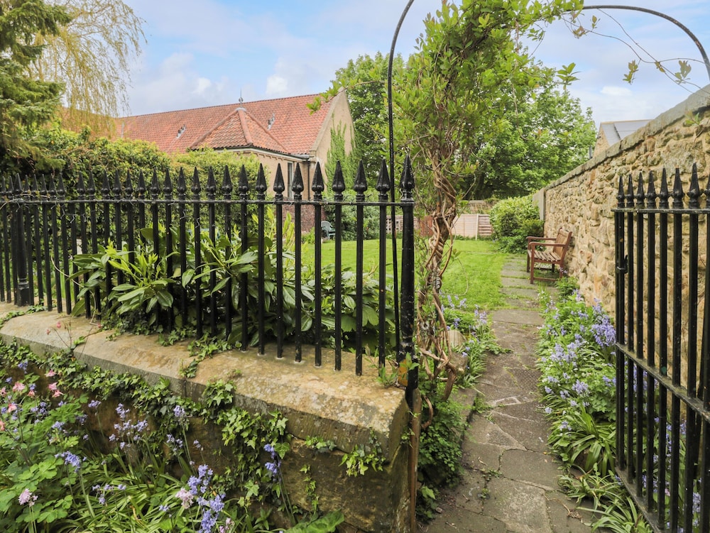 White Swan Cottage