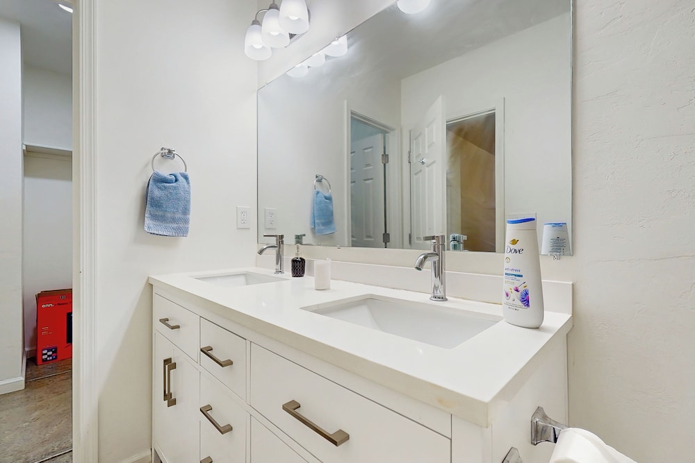 Home w/ Central AC, W & D, & Yard: Dog Friendly!