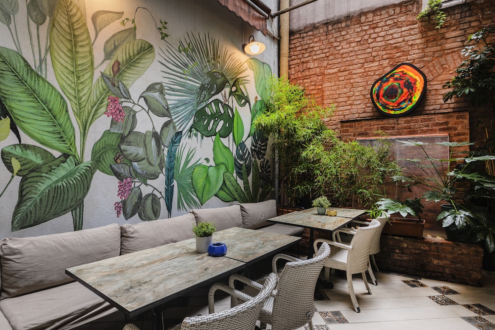 Ayramin Deluxe Hotel - Image 45