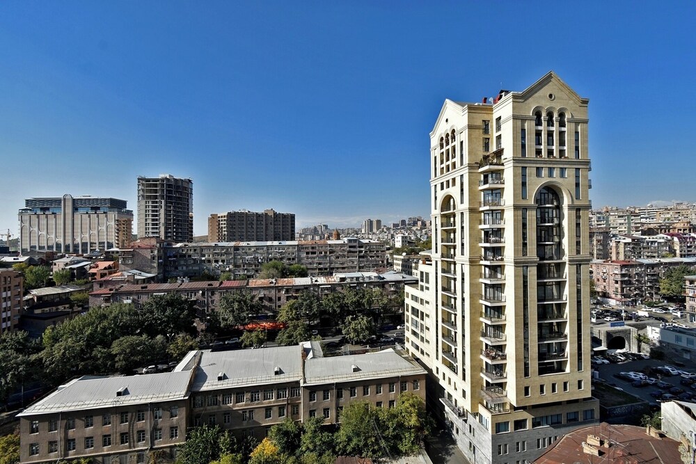 Apartment by Luxe Group AM2614