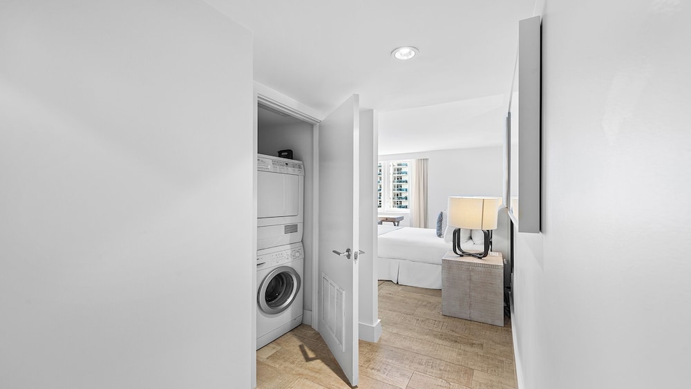 Luxury Vacation Rentals at 1 Hotel & Homes by LRMB