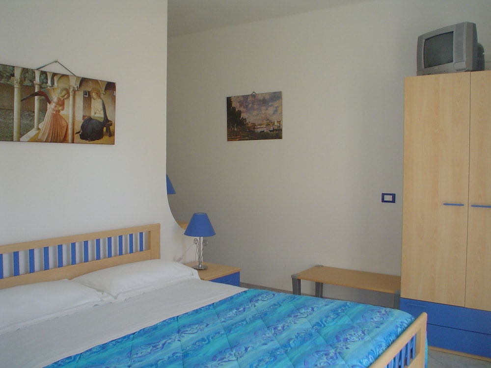 Bed and Breakfast Brezza Marina e Ristorante Shoreline photo 2