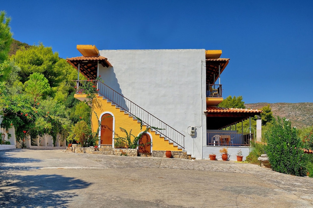 Kleopatra Studios