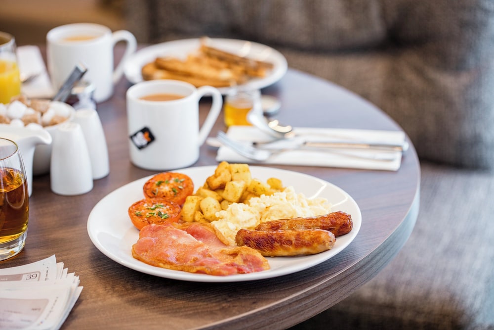 High Wycombe Vacations - Holiday Inn High Wycombe M40, Jct. 4, an IHG Hotel - Property Image 11