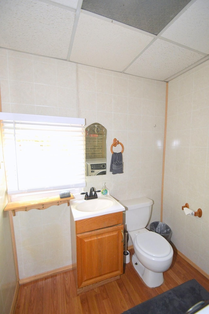 Broadway Cottage - Convenient Location!