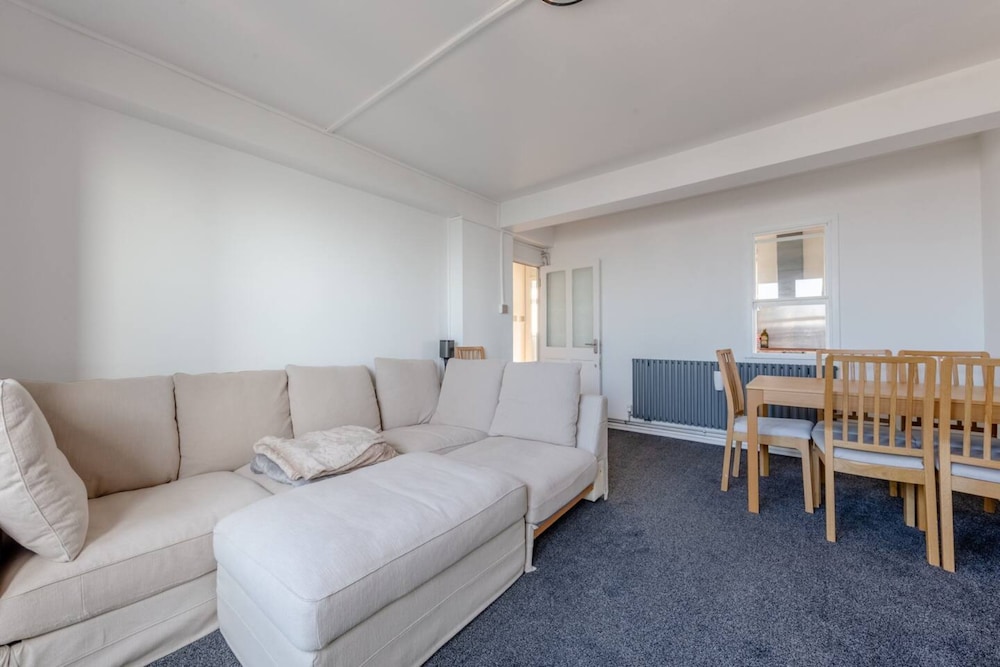 Scenic and Unique 2 Bedroom - Hackney Central
