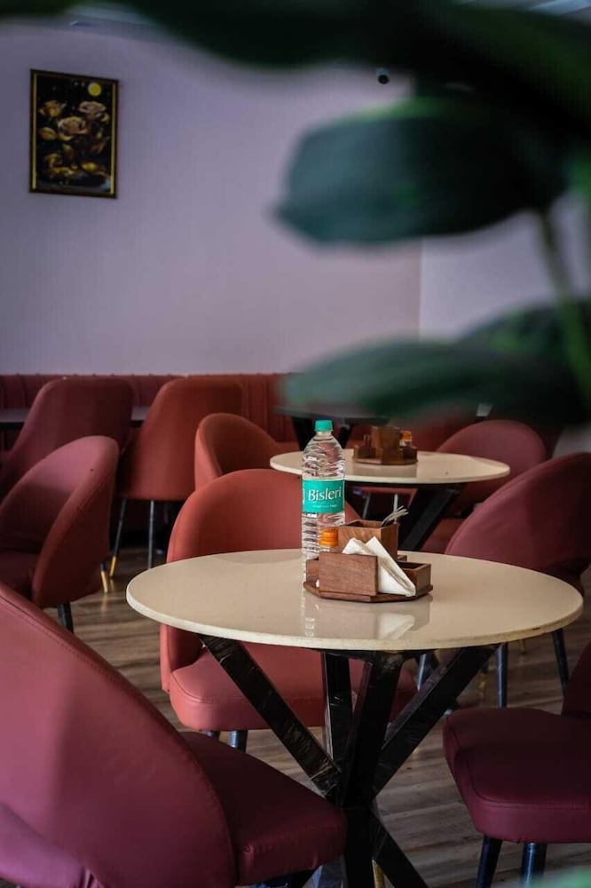 Hotel Riyansh