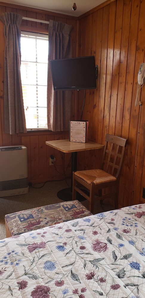 Canyon Motel - Property Image 19