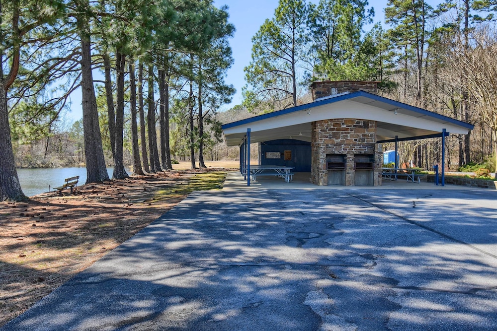 Lake Desoto Townhome: Swim Dock, Pets Welcome!