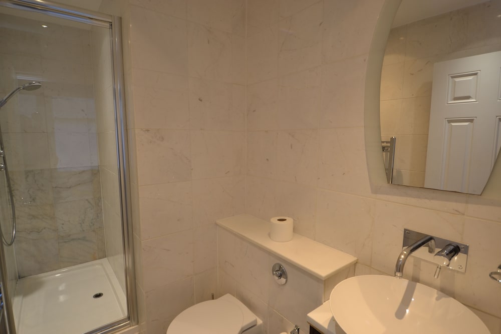 Luxury Hyde Park