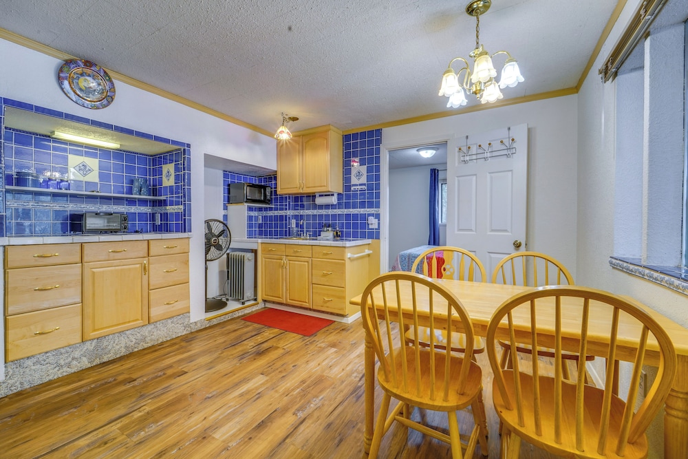 Waterfront Truckee Cabin on Donner Lake! view 5
