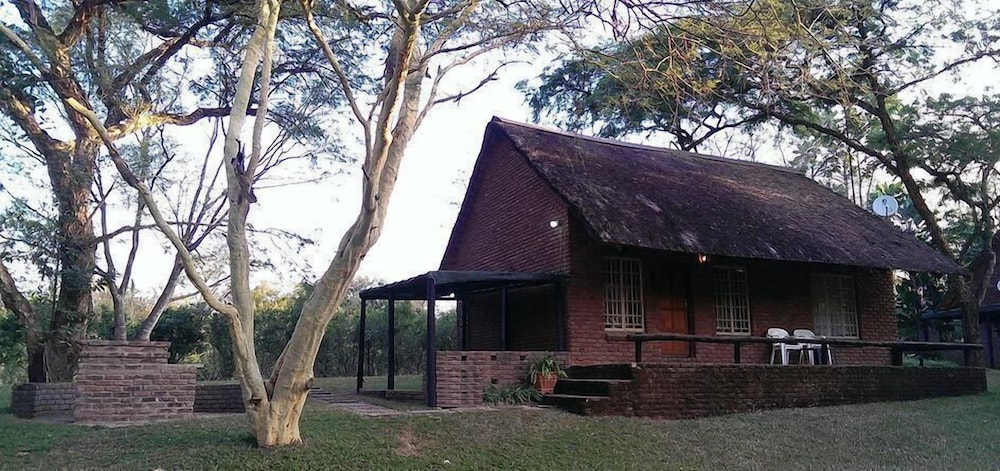 Kwambali Riverside Lodge