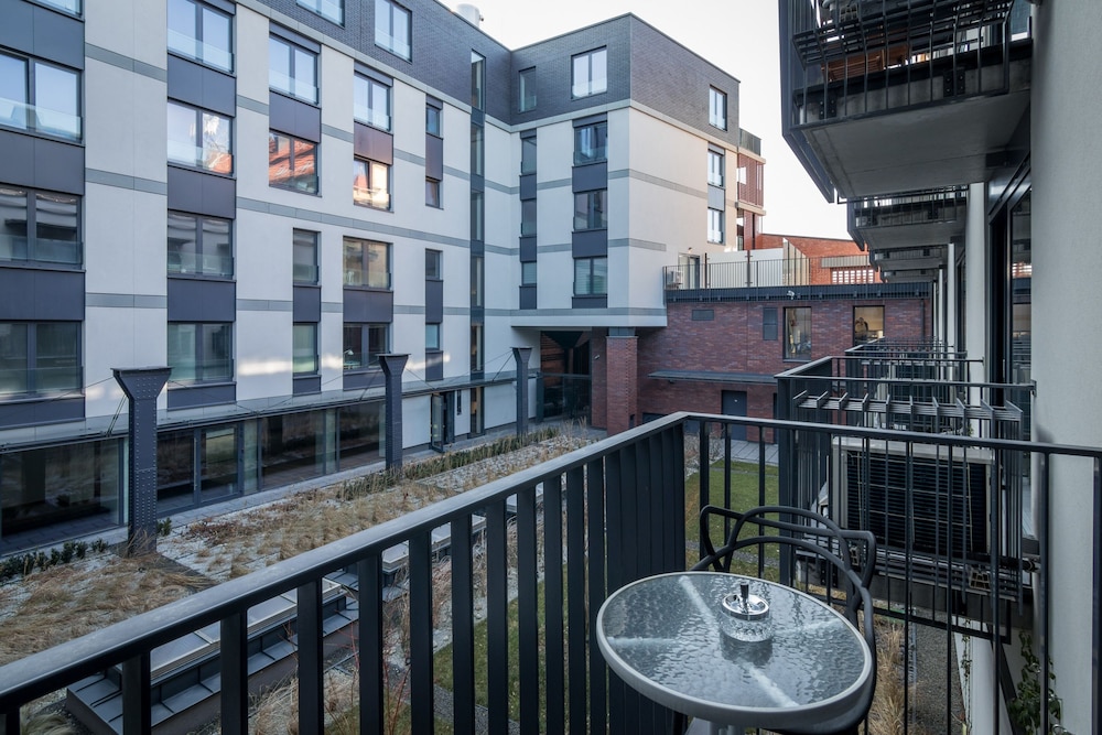 GA Luxury Apartments Wawrzynca 19 view 4