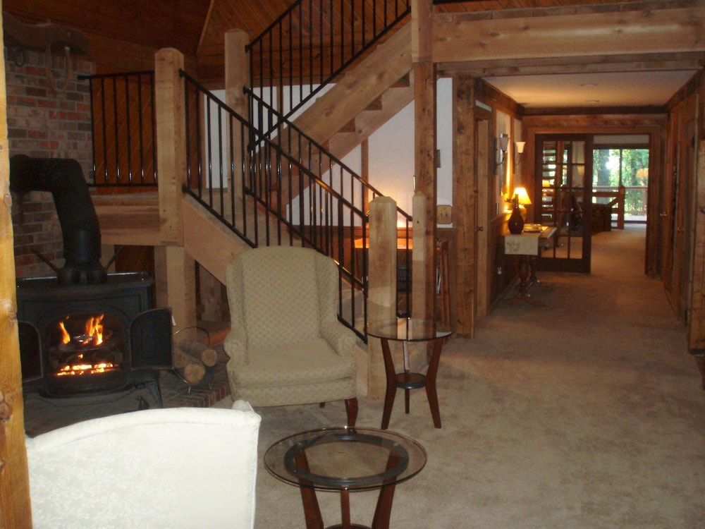 Mountain Top Lodge