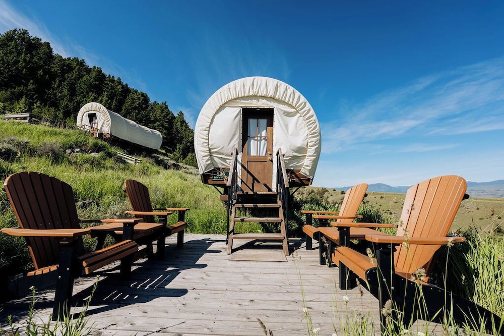 Chico Hot Springs Resort & Day Spa