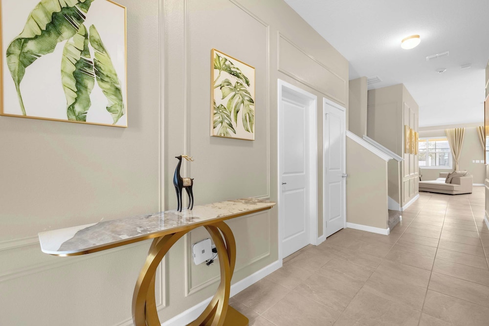 Upstay: Themed Family Home w Pool & Games Room