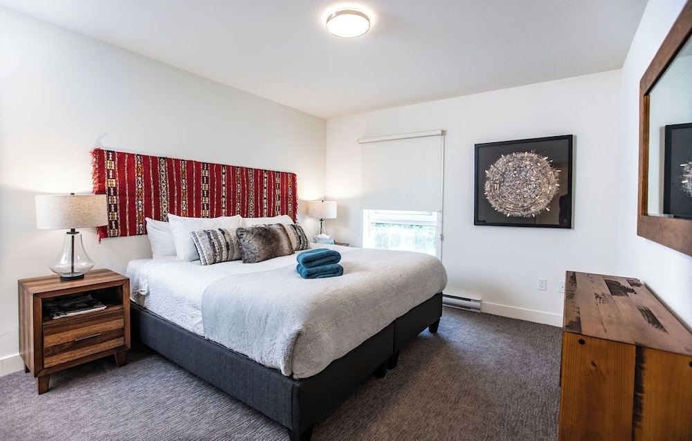 L'Austin Rêve by Revelstoke Vacations