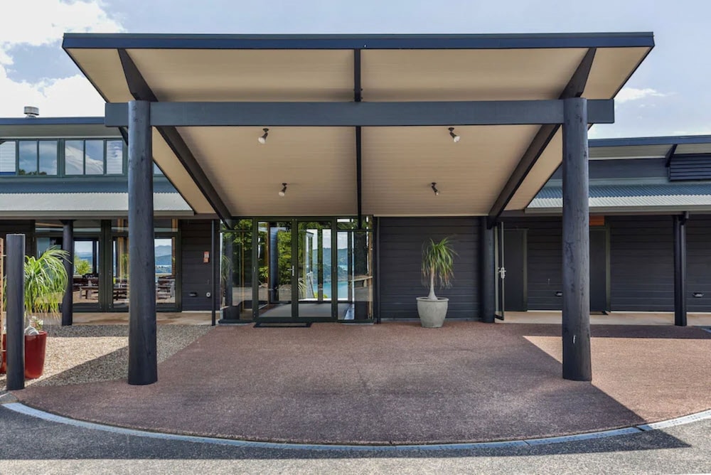 Te Whau Lodge