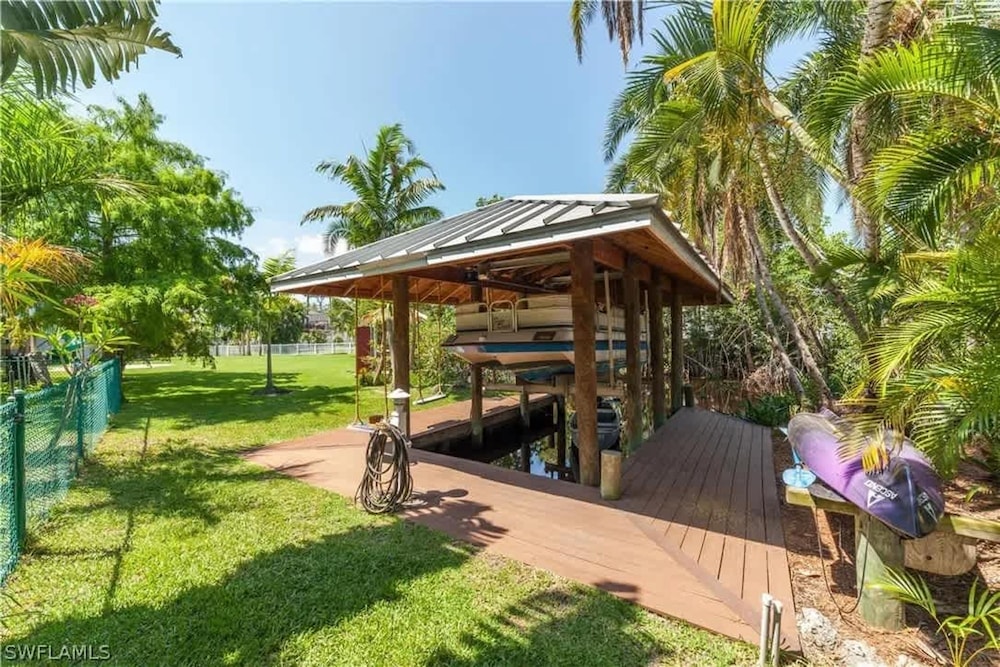 3 br Private Suite in our Waterfront Paradise