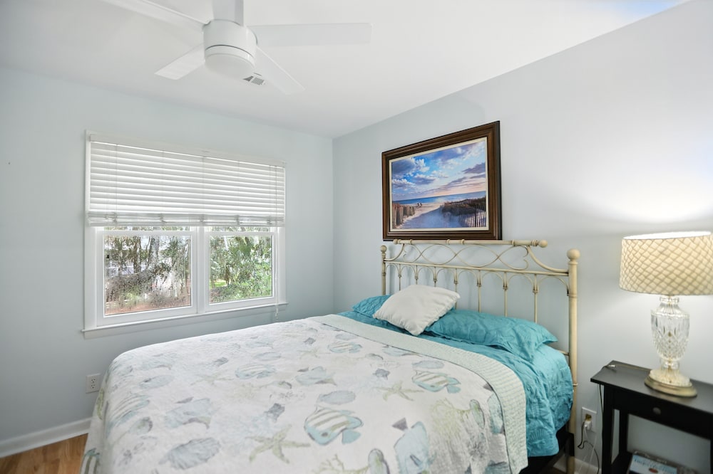 Charming Seabrook Island Retreat 3 Bedroom Home
