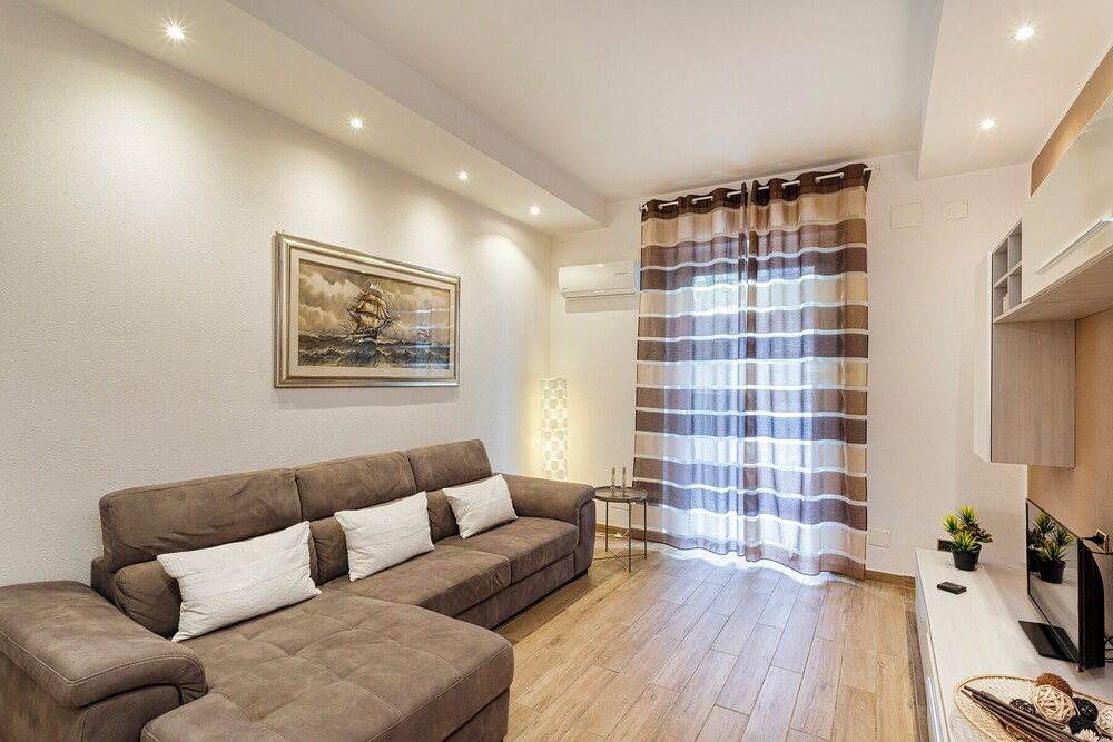 Modern Apartment with Patio in Rapallo