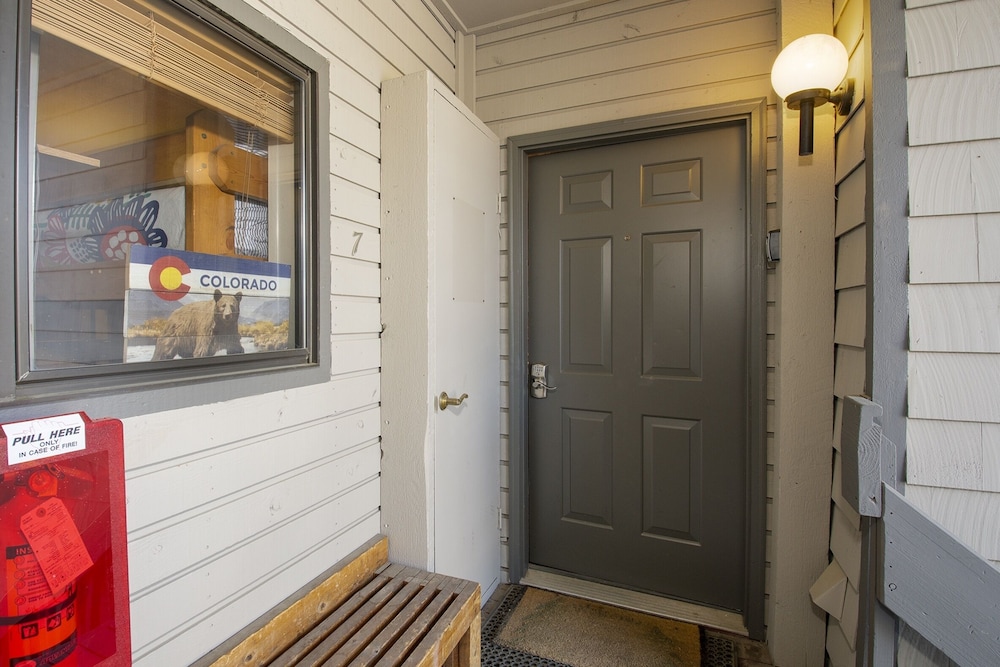 Fraser Vacations - The Pines At Meadow Ridge 42-7 3 Bedroom Condo by RedAwning - Property Image 1