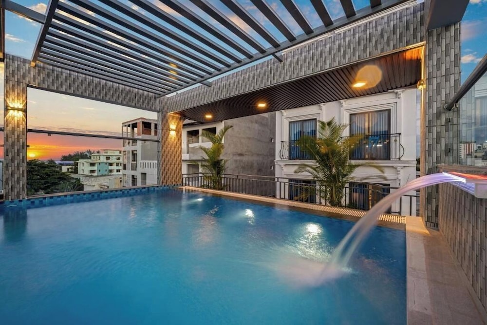 T P Villa