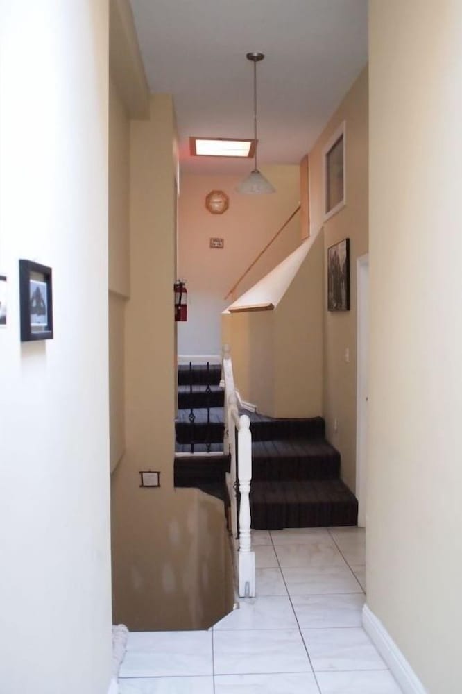 Kaisar Guest House