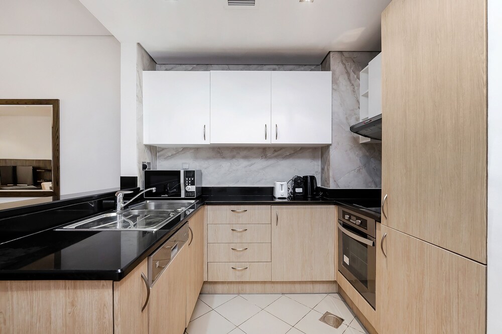 Exotic Apartments at Royal Amwaj