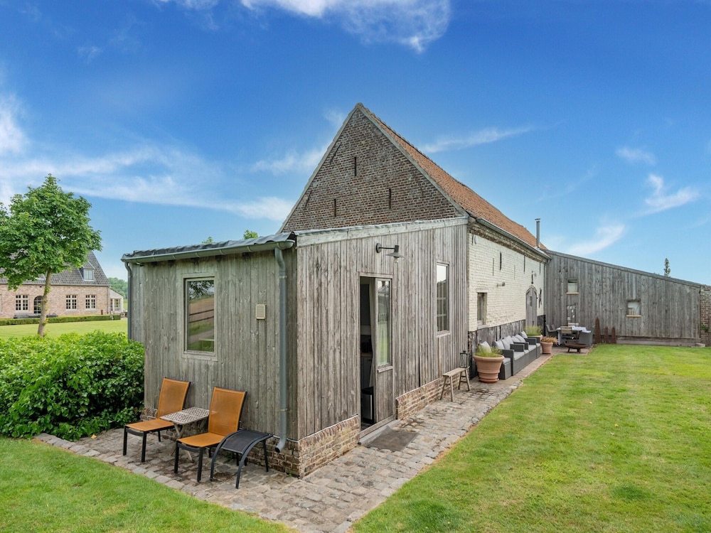 Holiday Home in West Flanders With Garden and Bubble Bath