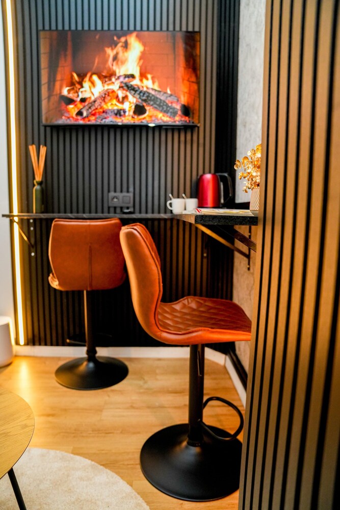 Comfy 5BR Apartment in Heart of Ghent