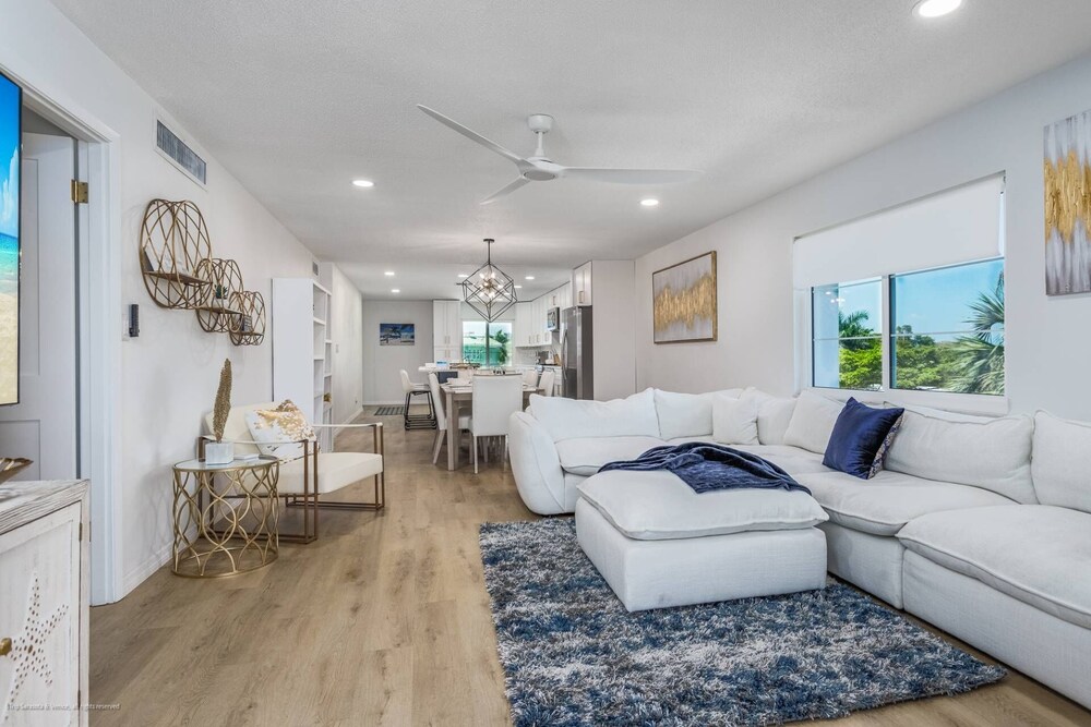Beach Way With Ocean Views