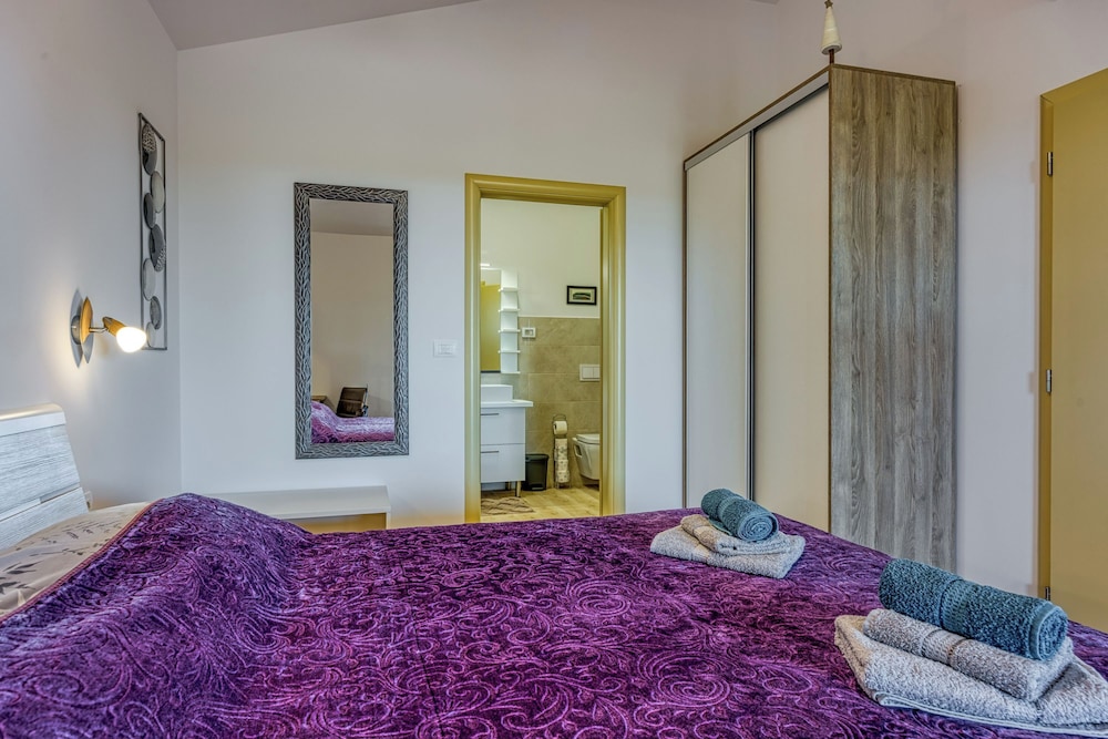 Pool and Fun Villa Stella Klarici