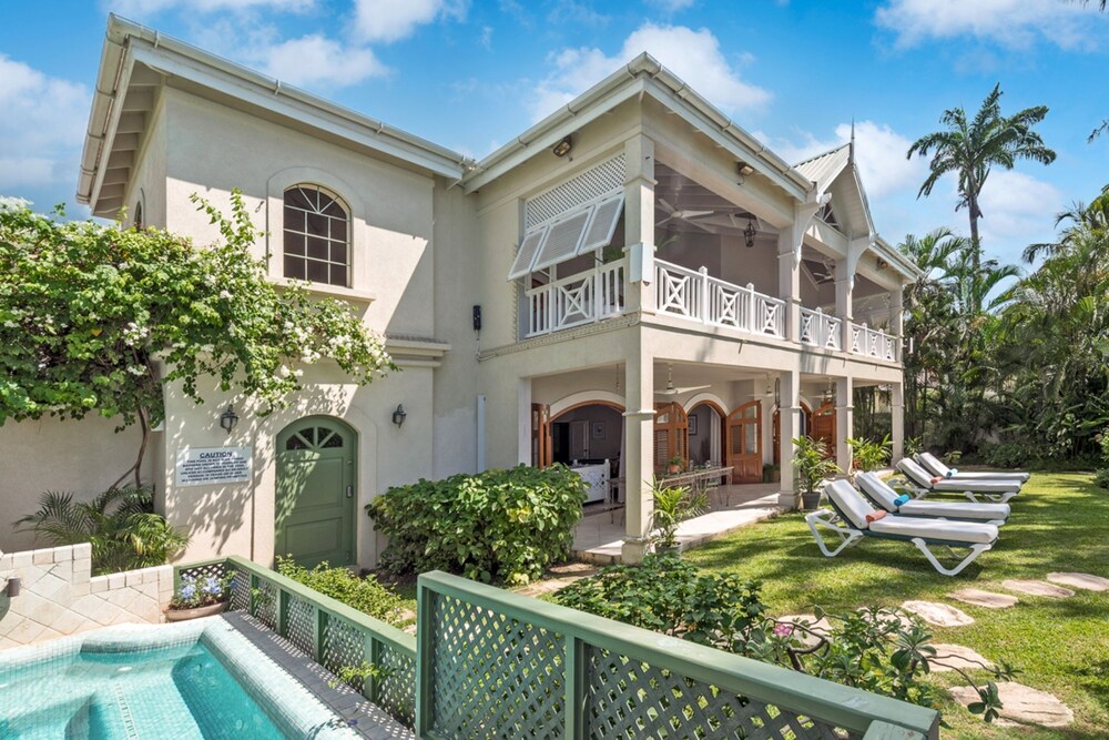 La Paloma by Blue Sky Luxury