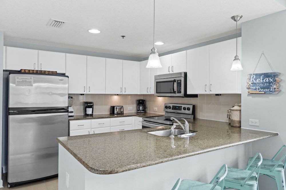 Grand Panama Beach Resort by Panhandle Getaways