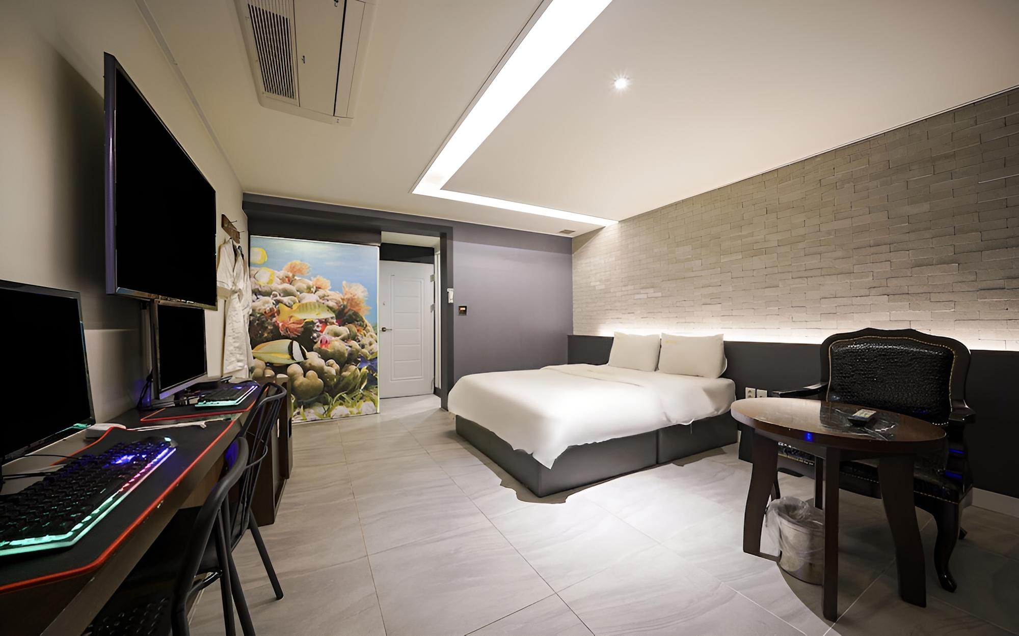 Suwon Hotel DS view 4