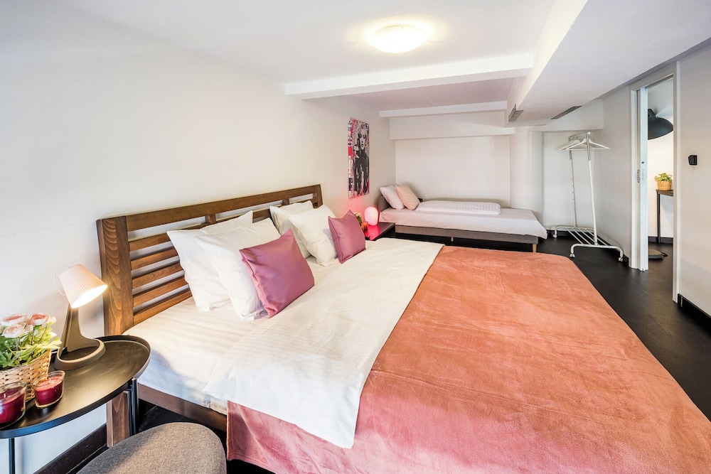 Apart loft hotel in Karlin