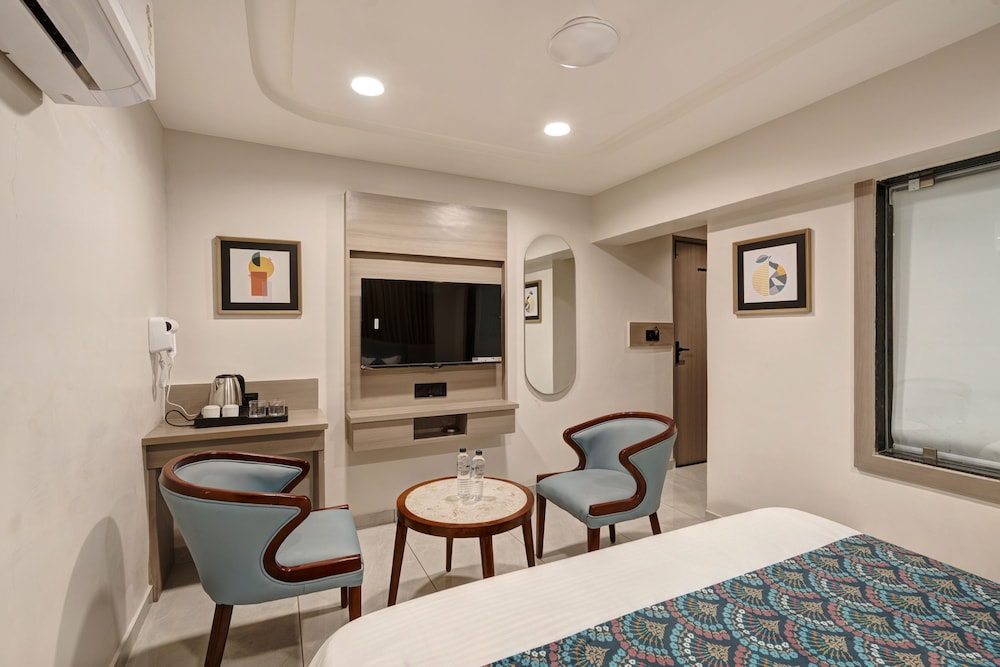 HOTEL GRAND SHIVA