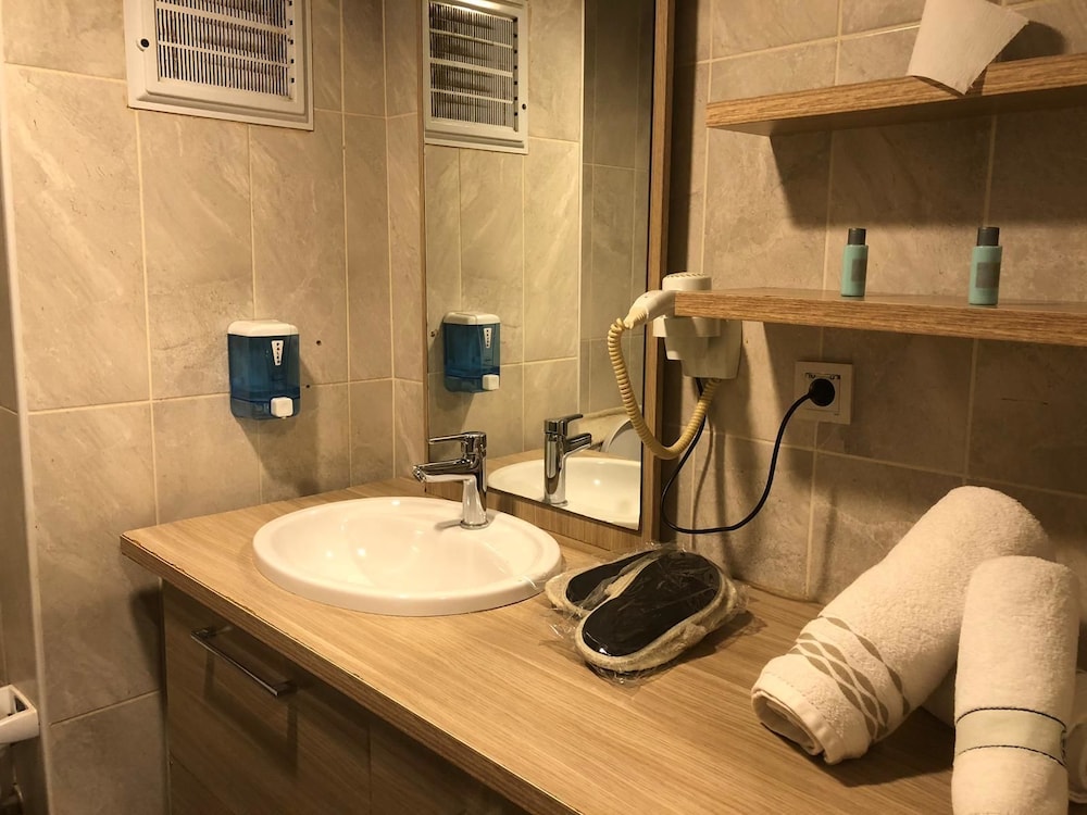Gunes Suites