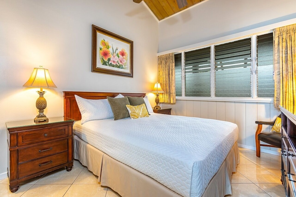 Hale Kai by Coldwell Banker Island Vacations