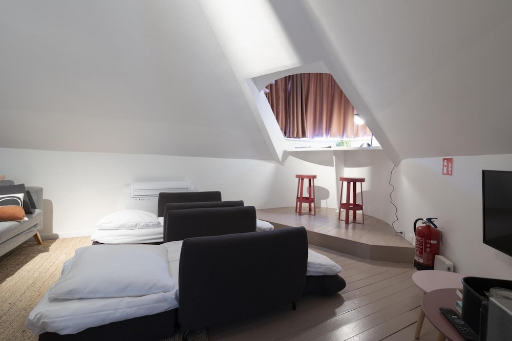 The Suit Duplex Apartment