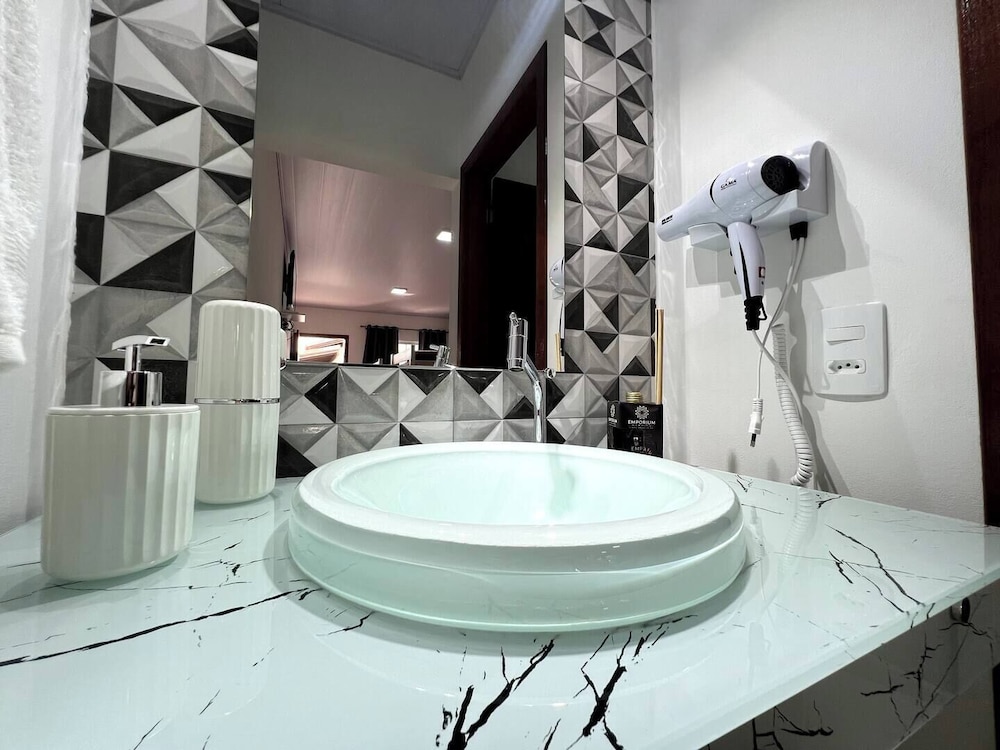 Pousada Suite Suzena