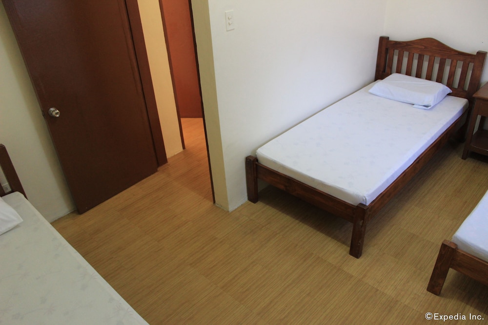Coron Village Lodge