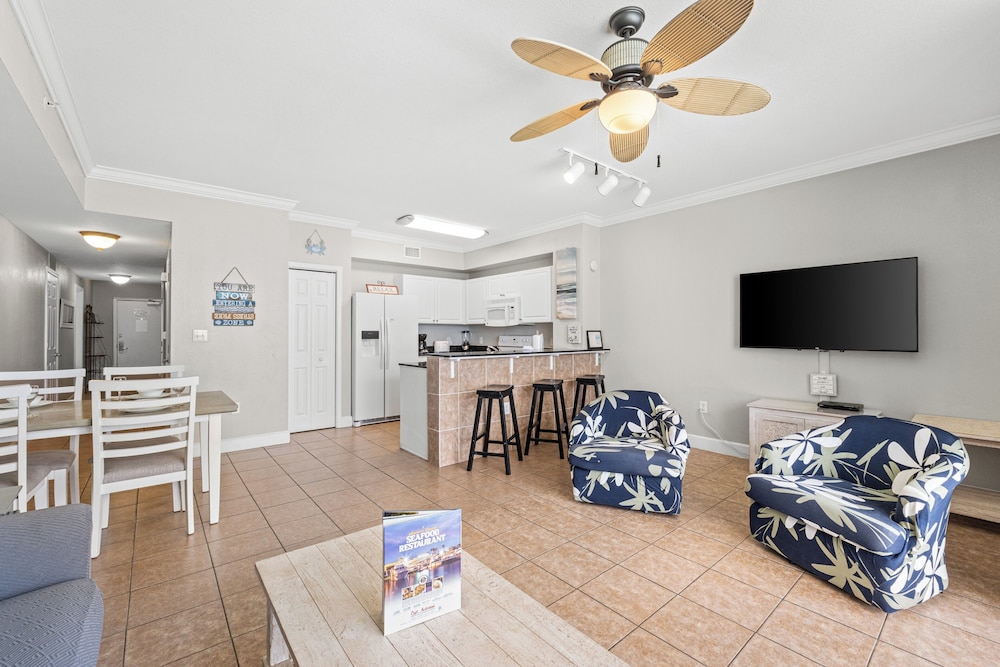 Tidewater by Book That Condo