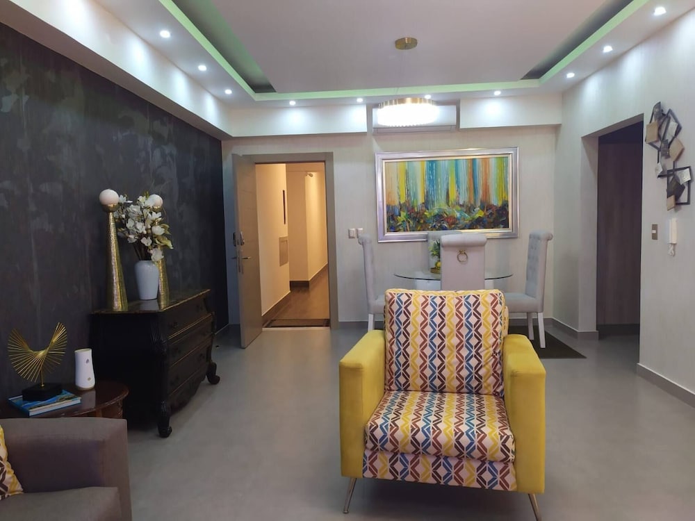 Goistay Discover Unparalleled Elegance in the Clouds A Luxury Apartment in th
