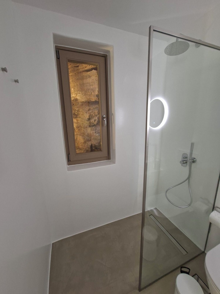 ANDELIAS SIGNATURE SUITES photo 4