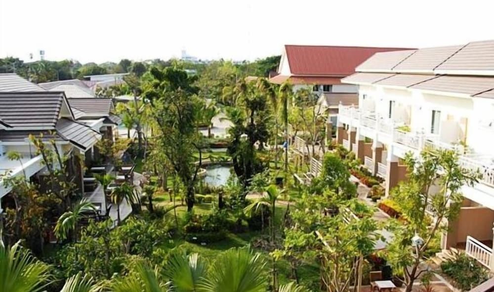 Tonwa Resort Hotel