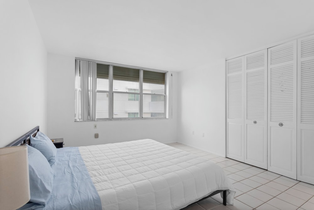 Bay Harbor Sunset Apt 4B